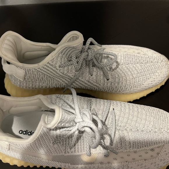 Yeezy Boost 350 V2 White static - Picture 2 of 2